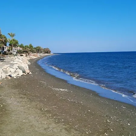 Spiros Seaside Villa *