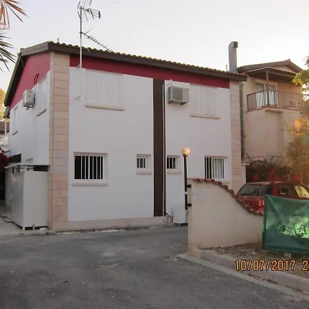 Spiros Seaside Villa